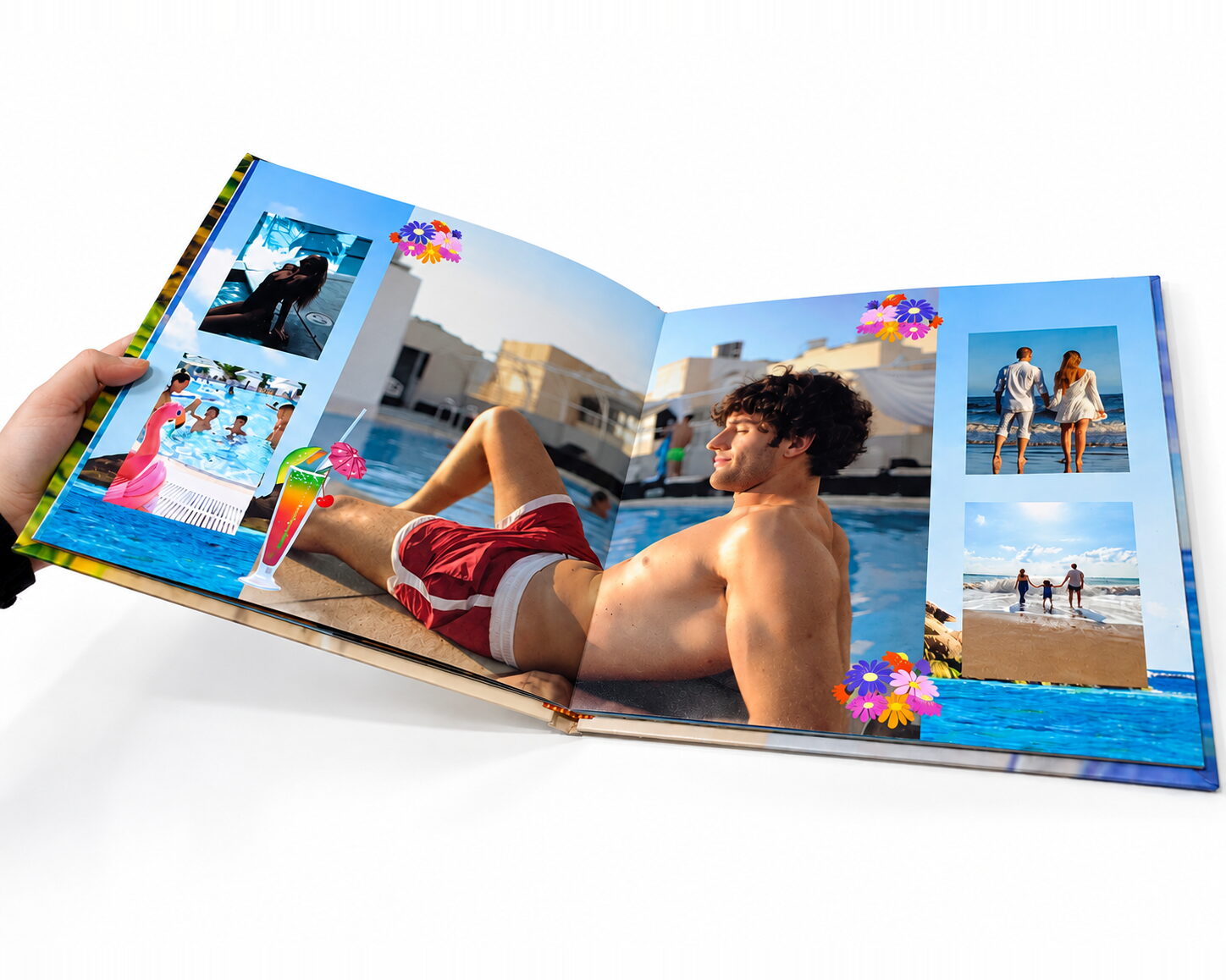 Doble página del álbum con fotos de vacaciones en la alberca y la playa