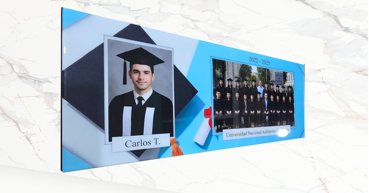 Bastidor al ras con la foto individual y la de grupo de una generación universitaria